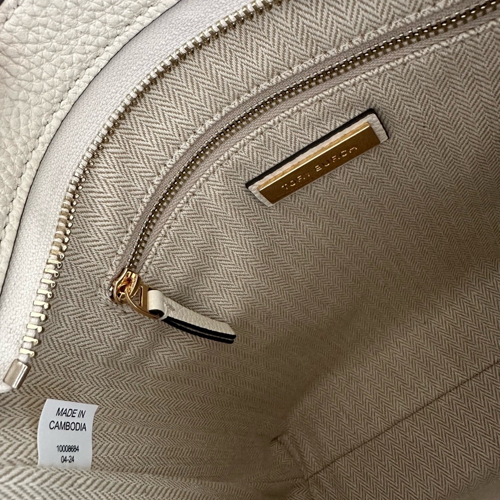 New Tory burch Thea swingpack crossbody/ shoulder bag in new ivory - Picture 9 of 13